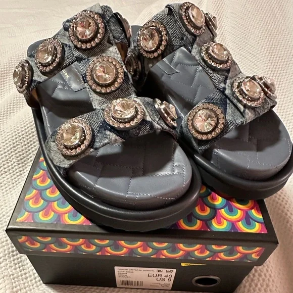 KURT GEIGER LONDON 
ORSON CRYSTAL SANDAL - Picture 9 of 9